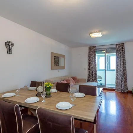 Zenta Apartment